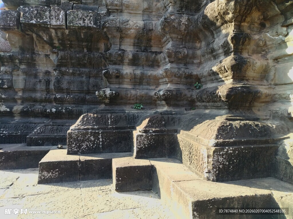 古老石制建筑遗迹