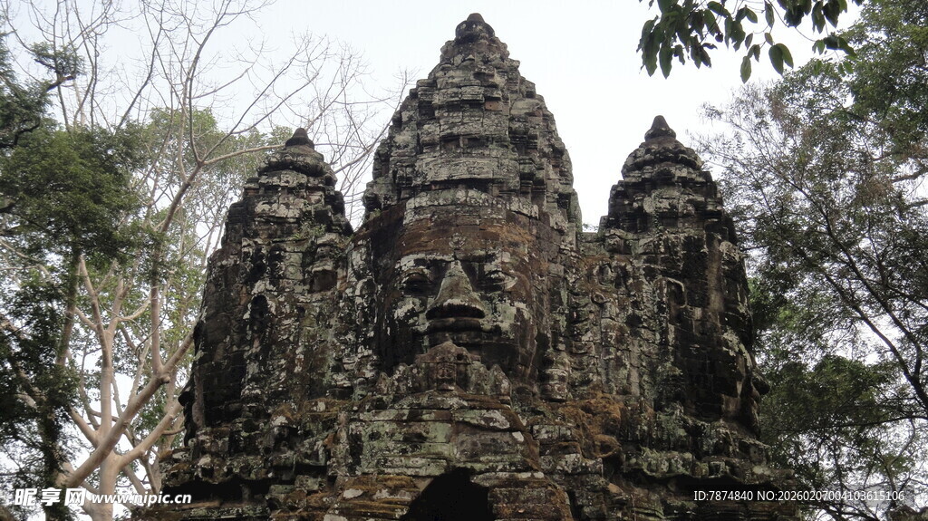 吴哥窟神秘石像