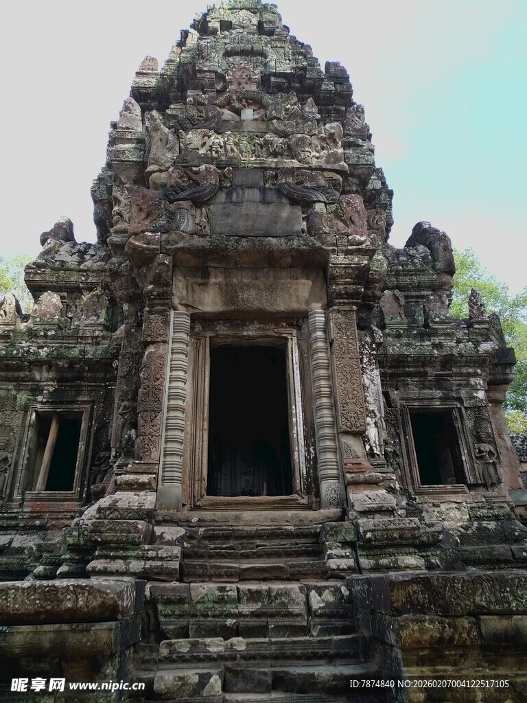 古老神秘的柬埔寨寺庙建筑