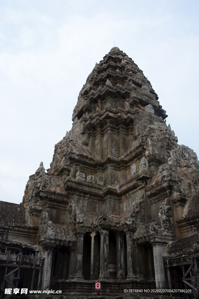 古老神秘的柬埔寨寺庙建筑