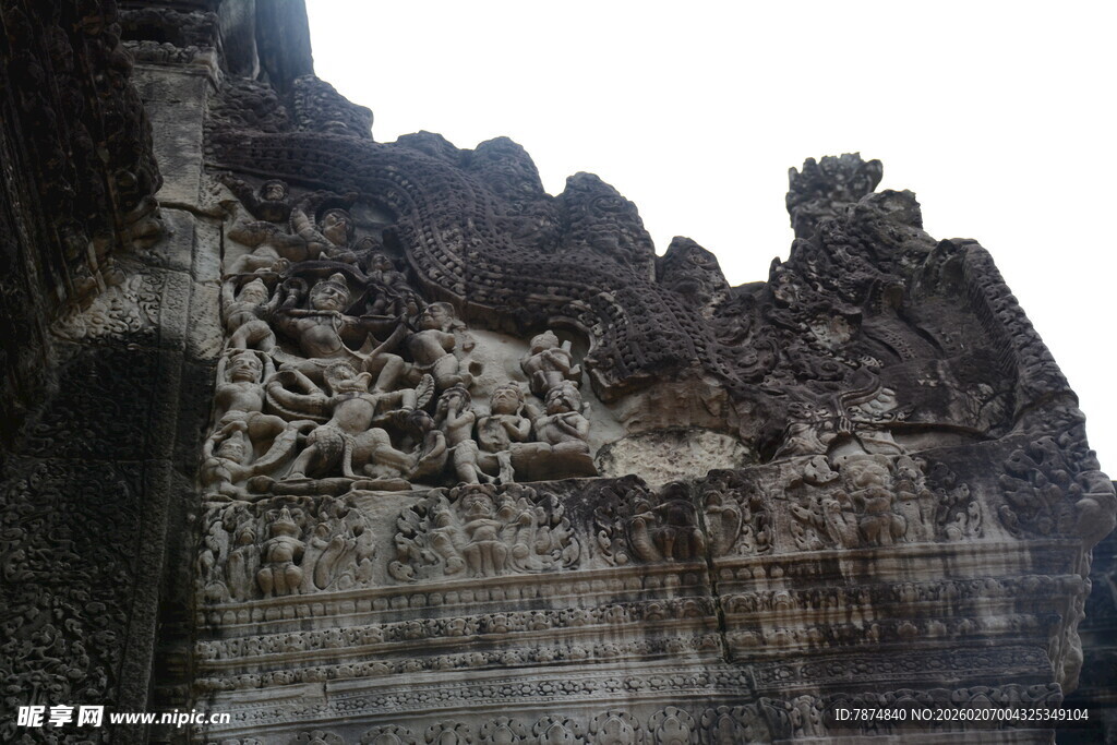 古老神秘的石雕建筑遗迹