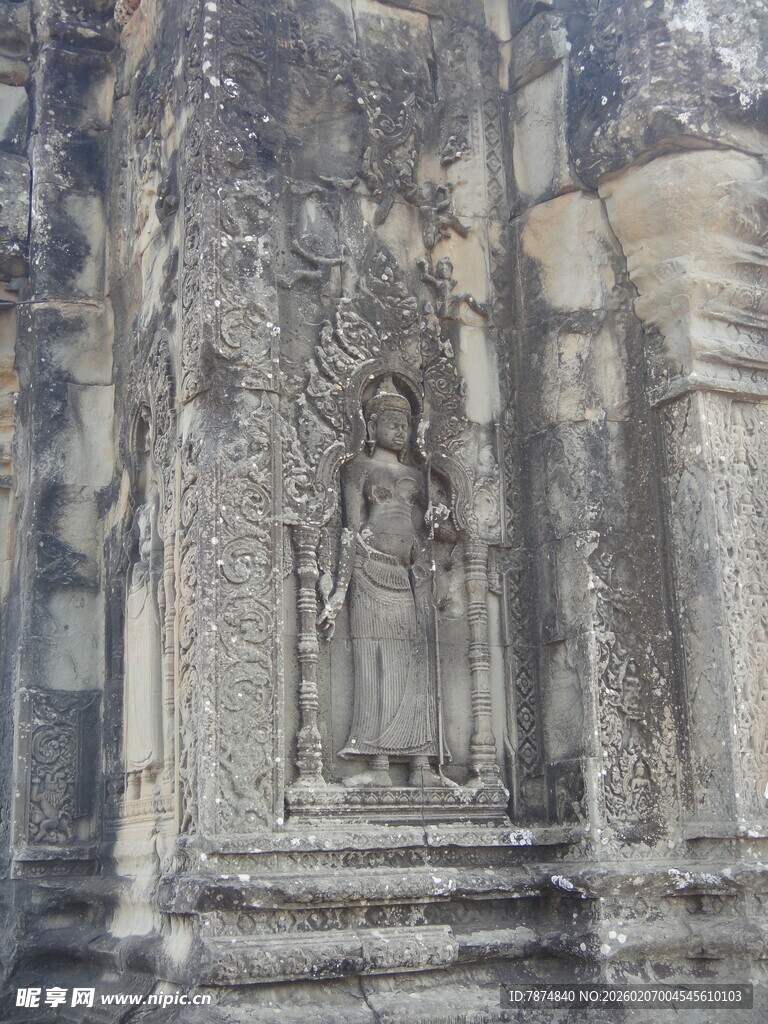 柬埔寨古老神秘的石质建筑遗迹