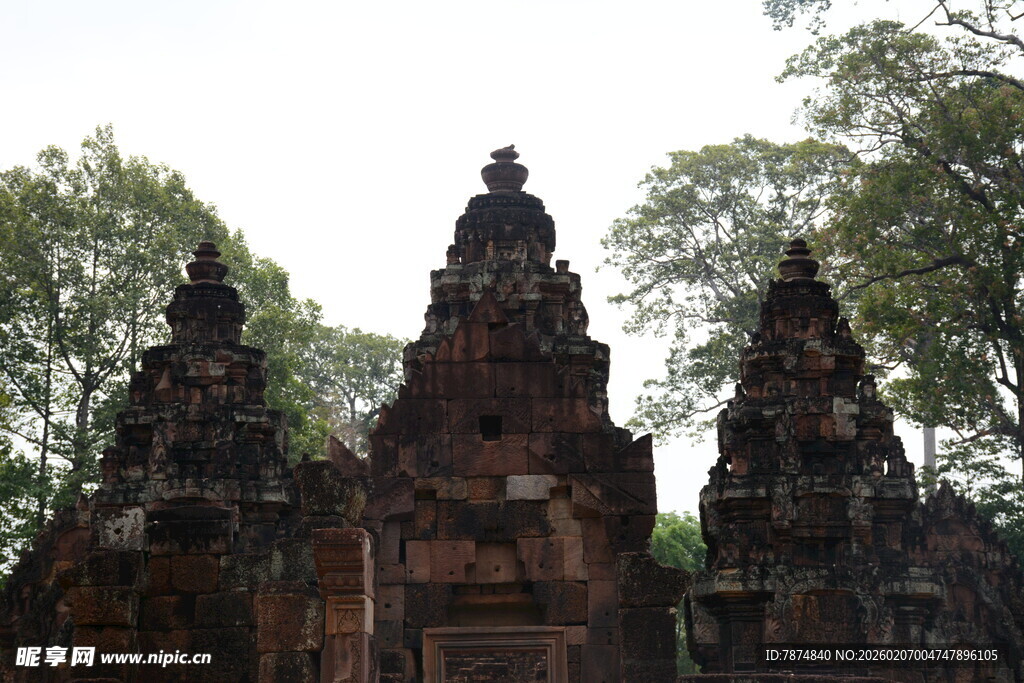 柬埔寨古老神秘的东南亚寺庙建筑