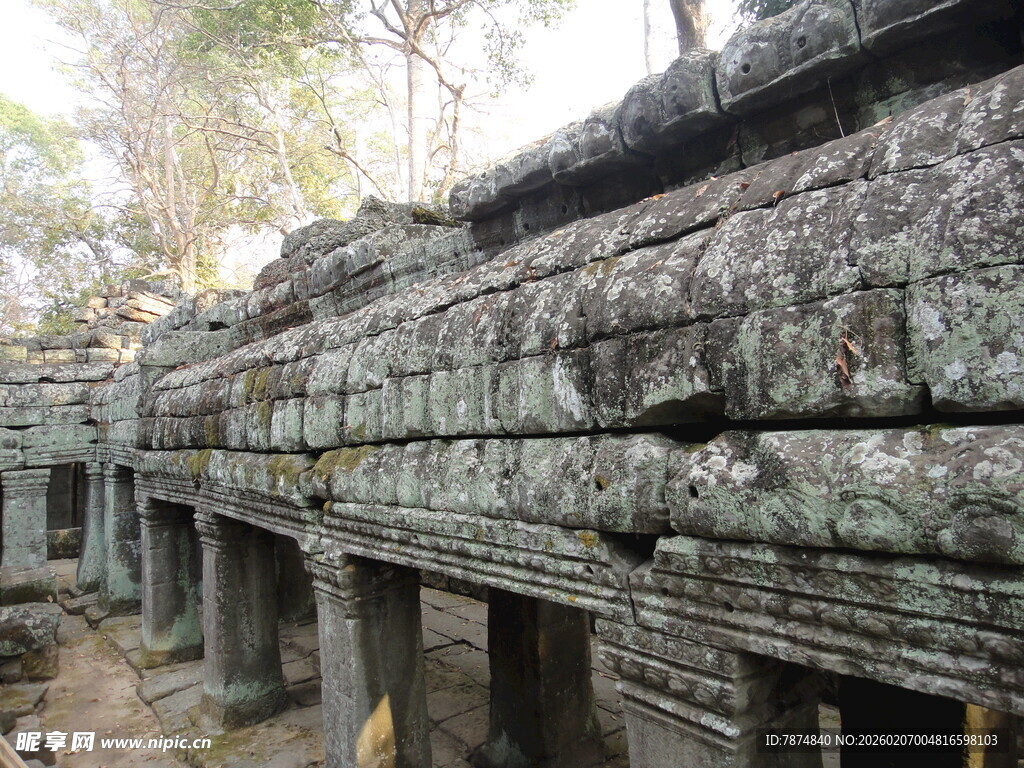 柬埔寨古老石构建筑遗迹