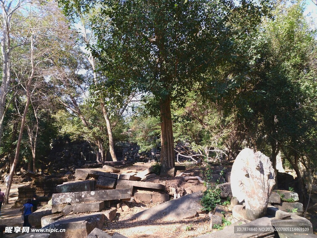 柬埔寨园林石景与休憩场景