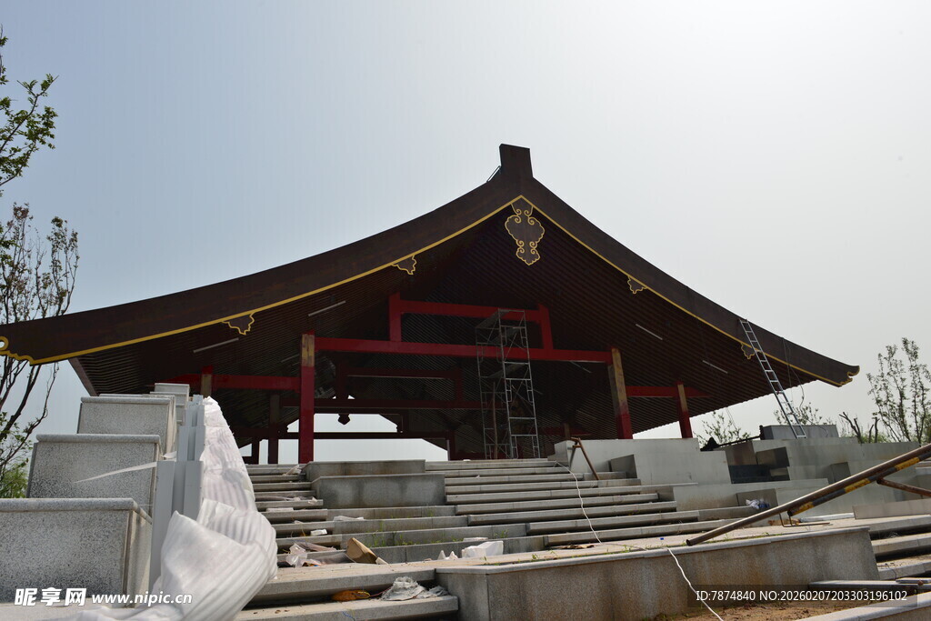 中式古建筑施工现场