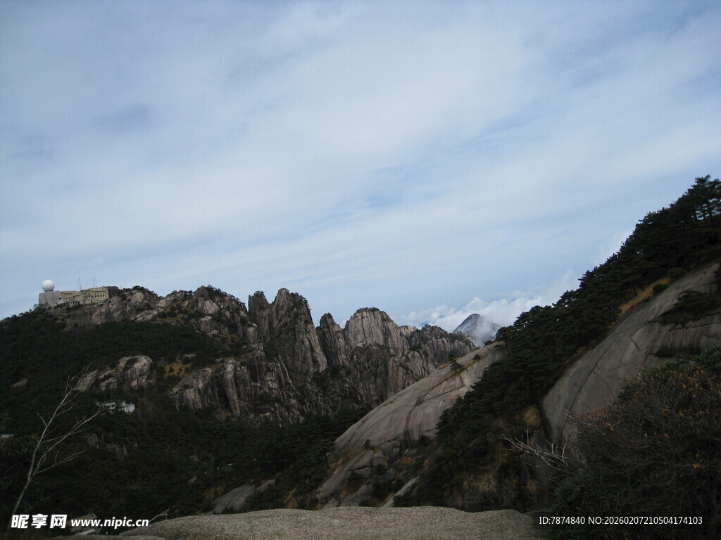 壮丽山峰景色