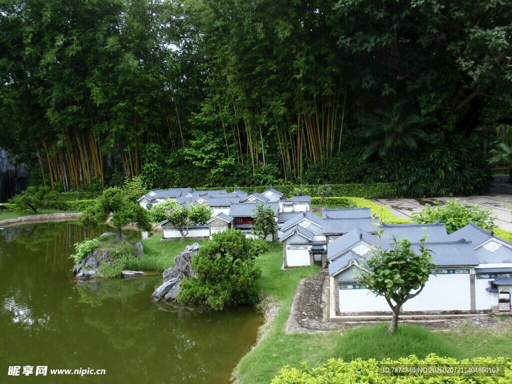 中式园林池塘景观