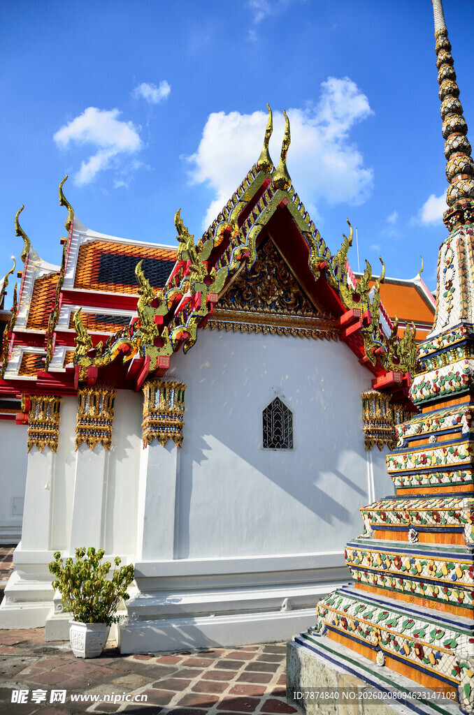 马来西亚泰国寺庙建筑精美一角