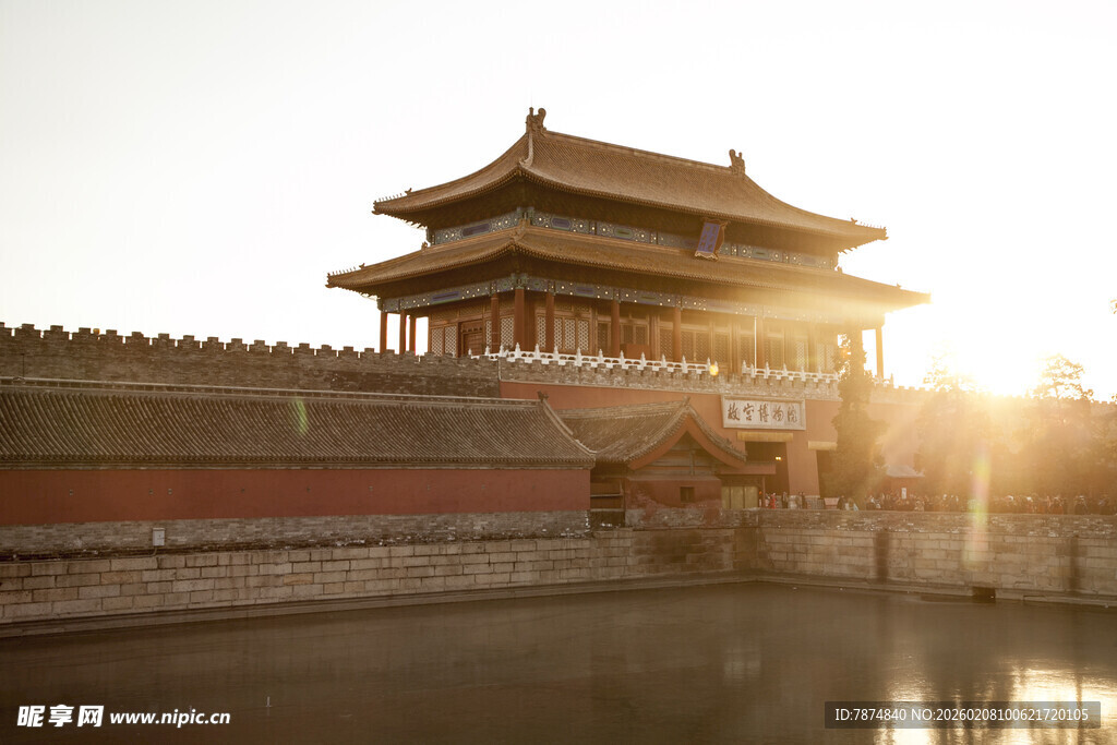 夕阳下的故宫角楼美景
