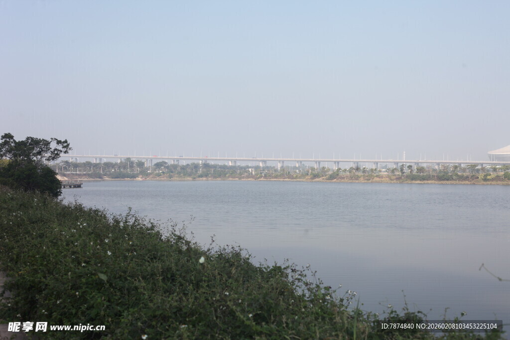 湛江宁静湖畔风景