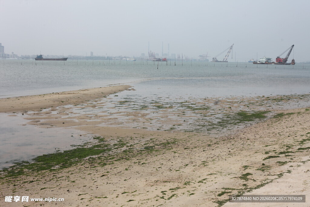湛江海边浅滩景色