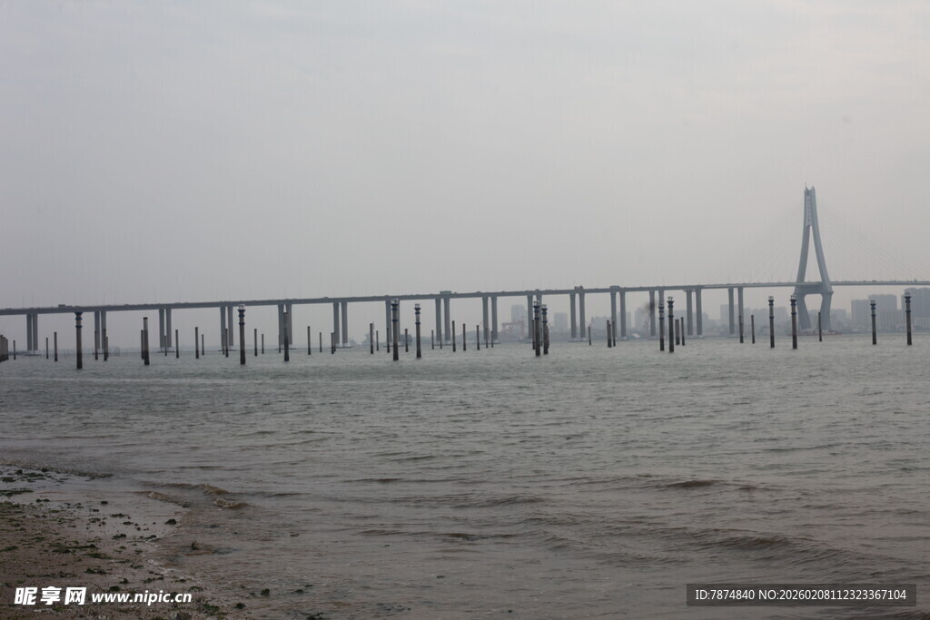 湛江海上大桥远景