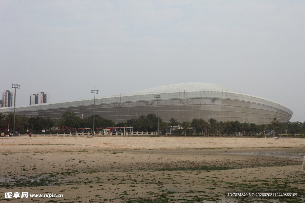 湛江大型体育场外观远景