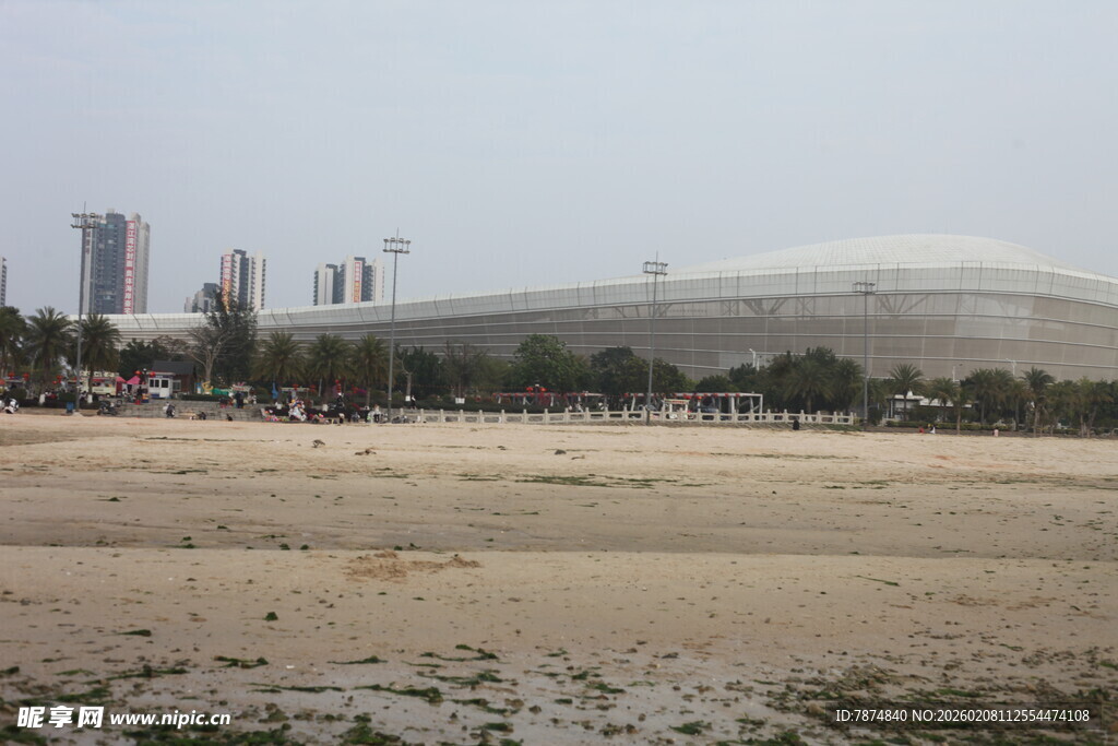 湛江海滨体育场远景