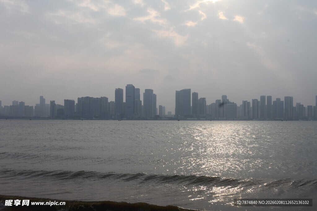 湛江城市江畔日落美景
