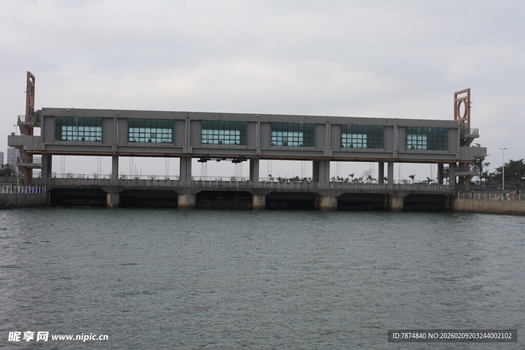 水上建筑设施