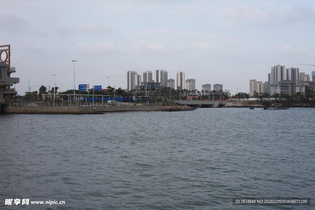 城市水边景致