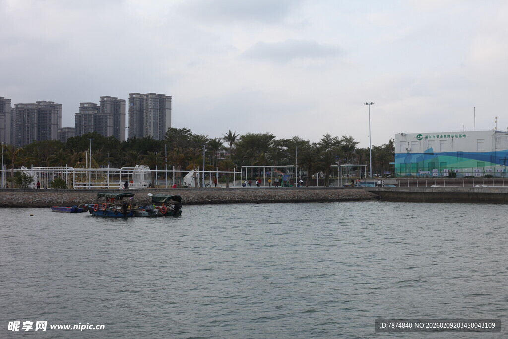 城市滨水景观