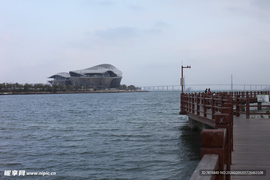 海滨码头风光
