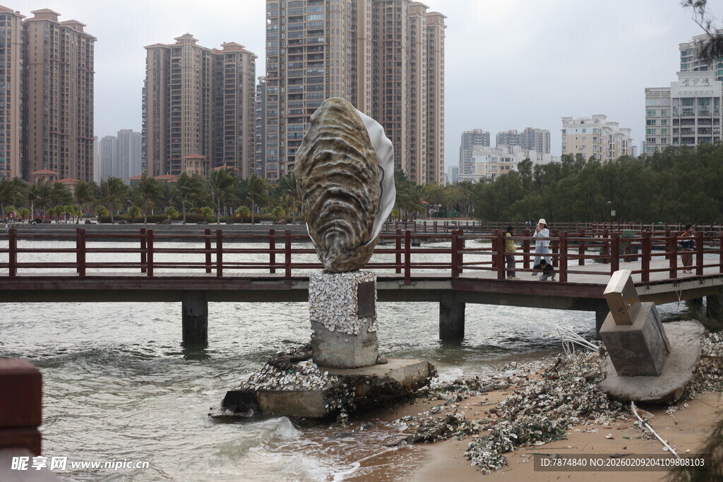 海滨城市景观中的特色雕塑