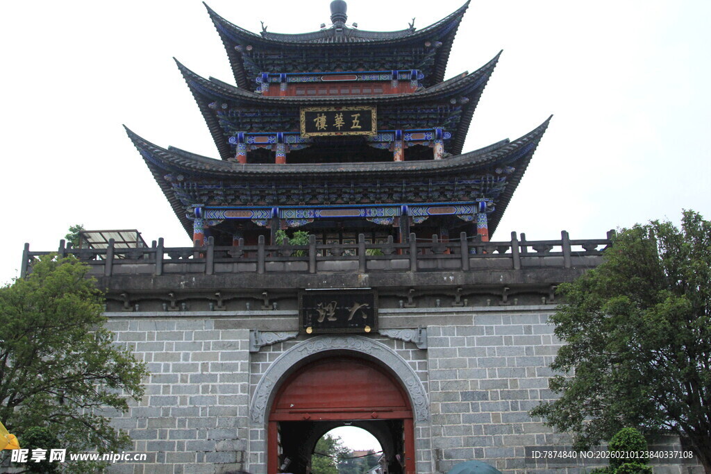 中式古建筑城楼风采