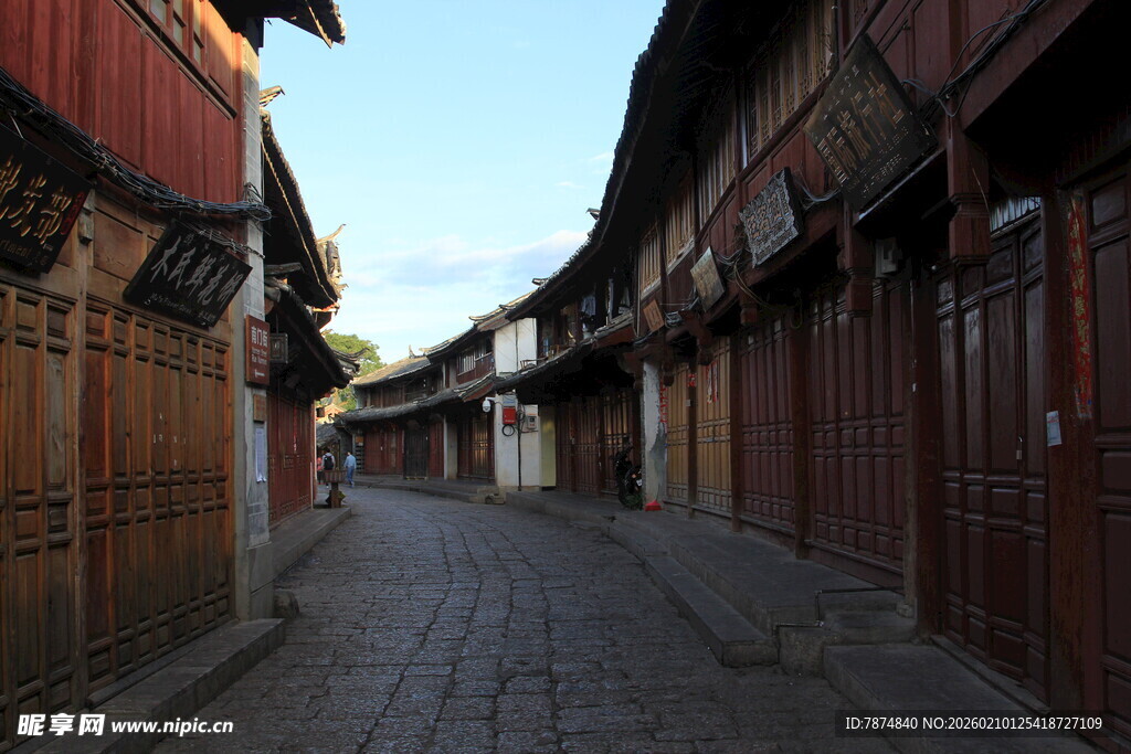 古巷悠悠 尽显古朴韵味
