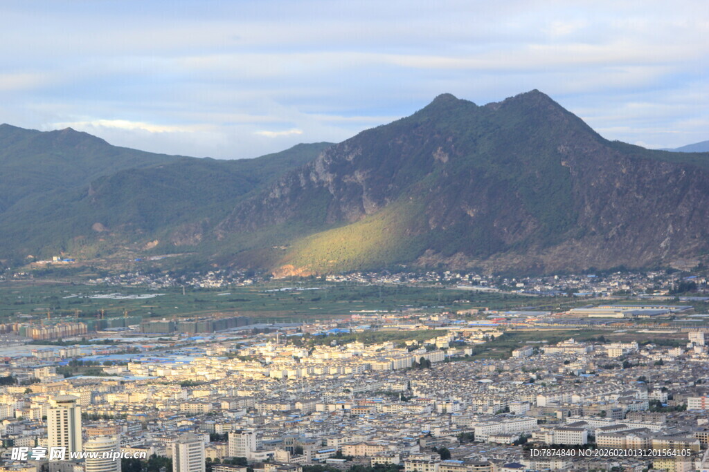 山城风光 远山近城美景