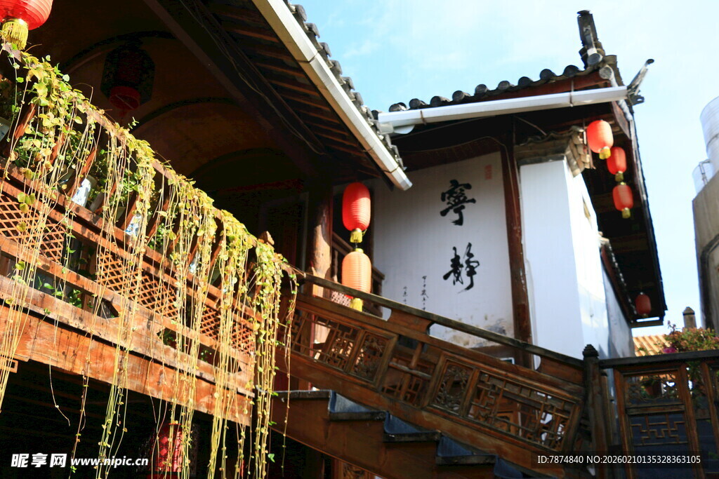 古雅中式建筑 红灯笼点缀