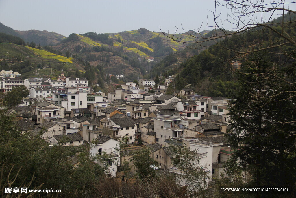 山间村落美景