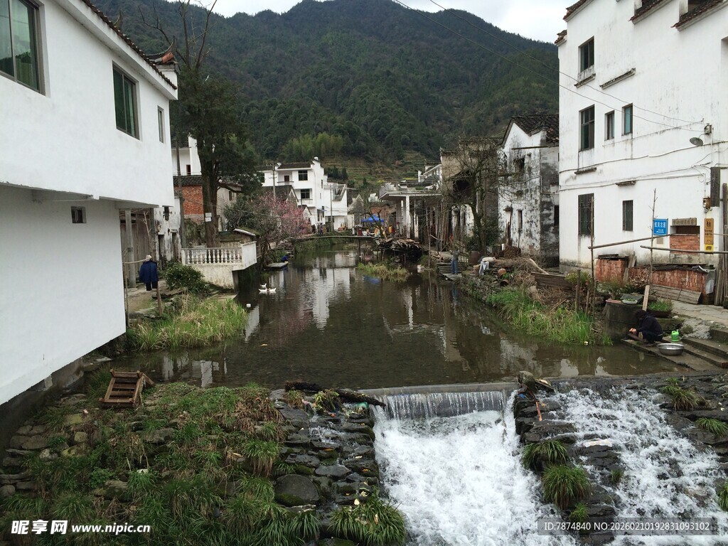 婺源江南水乡小巷流水景致