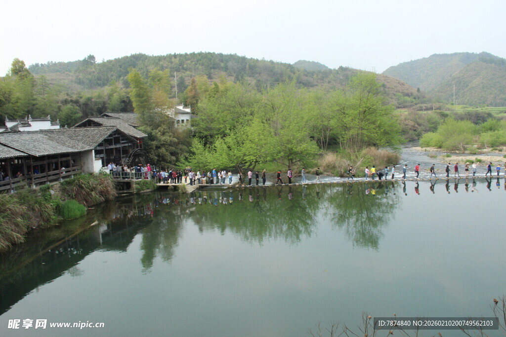 婺源江南水乡宁静湖景风光