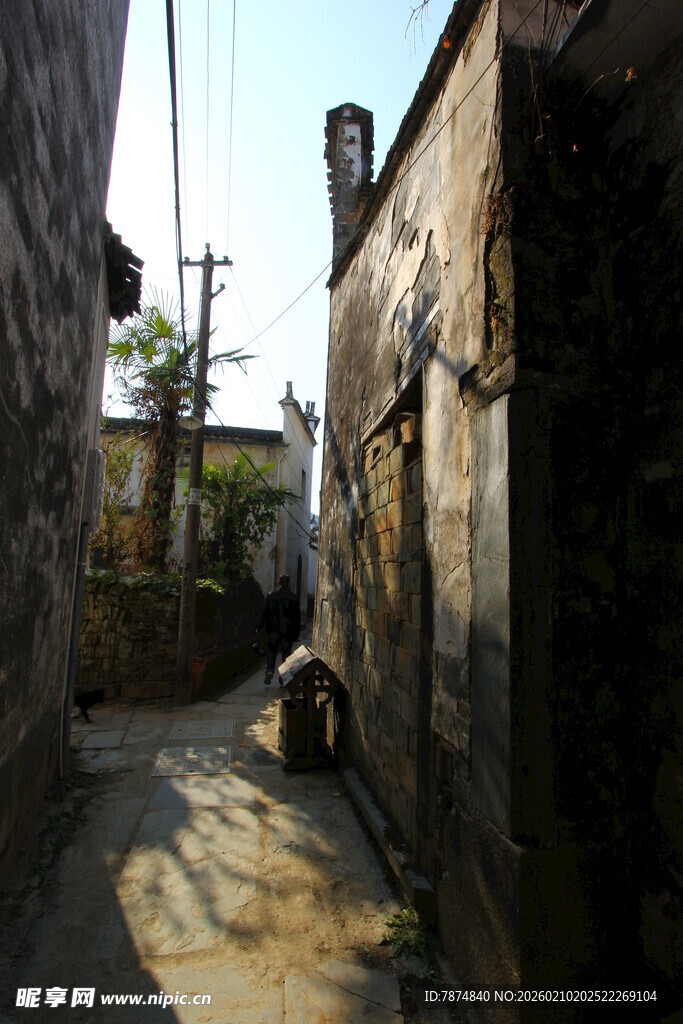 婺源古老小巷的静谧时光