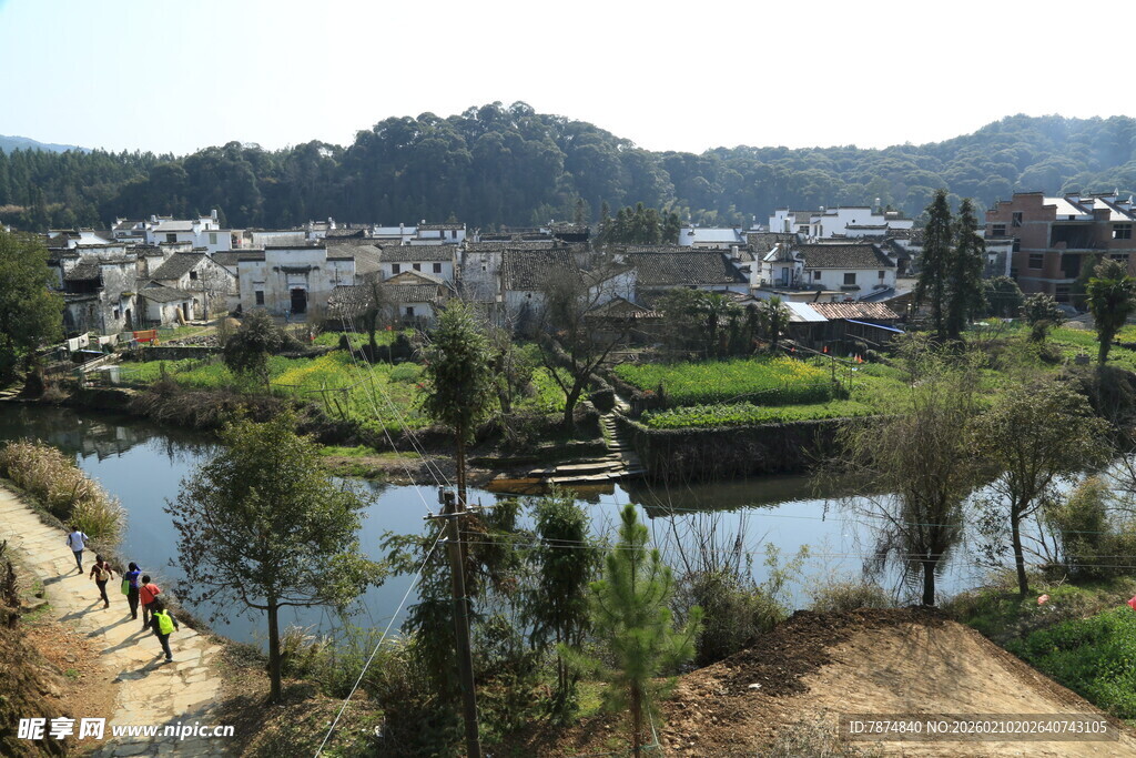 婺源乡村河畔风光美景