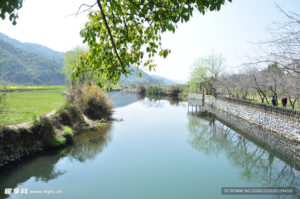 婺源乡村河畔美景