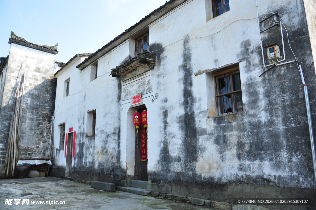 婺源古老斑驳的传统民居