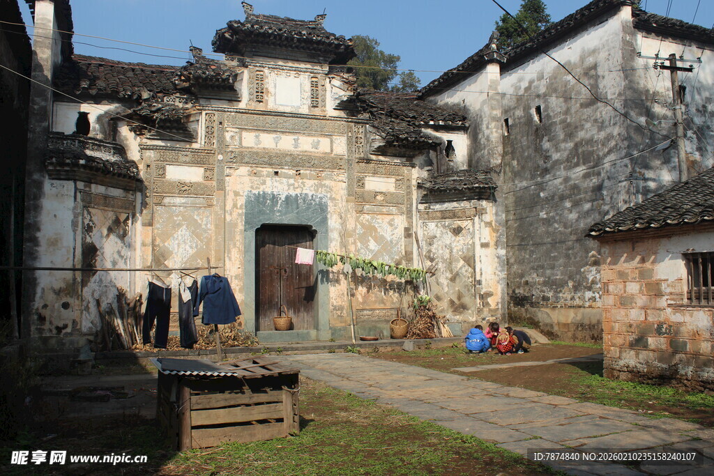 婺源古朴中式古宅庭院景象