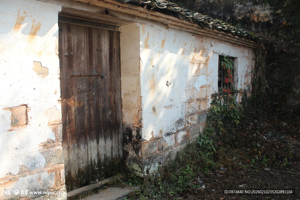 婺源老旧乡村房屋一角
