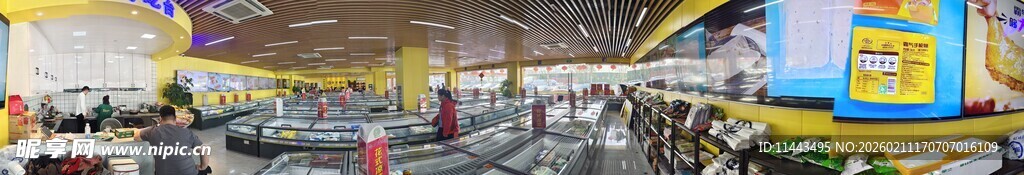 繁忙工厂生产线场景