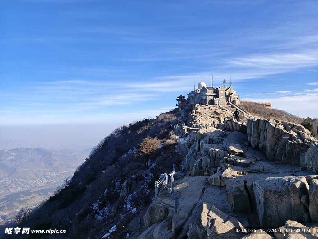 泰山山顶风光