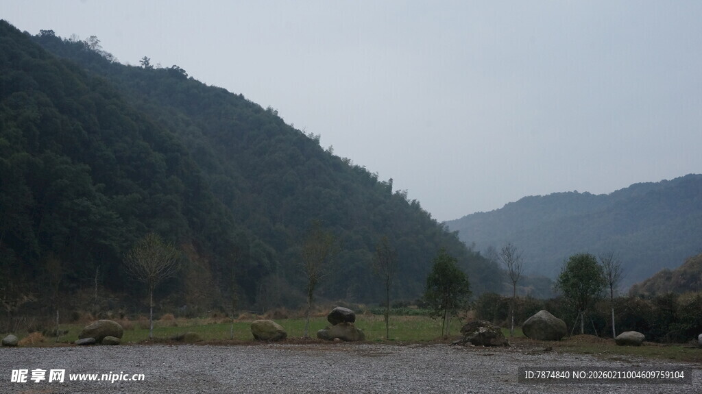 婺源山间景致 朦胧自然风光