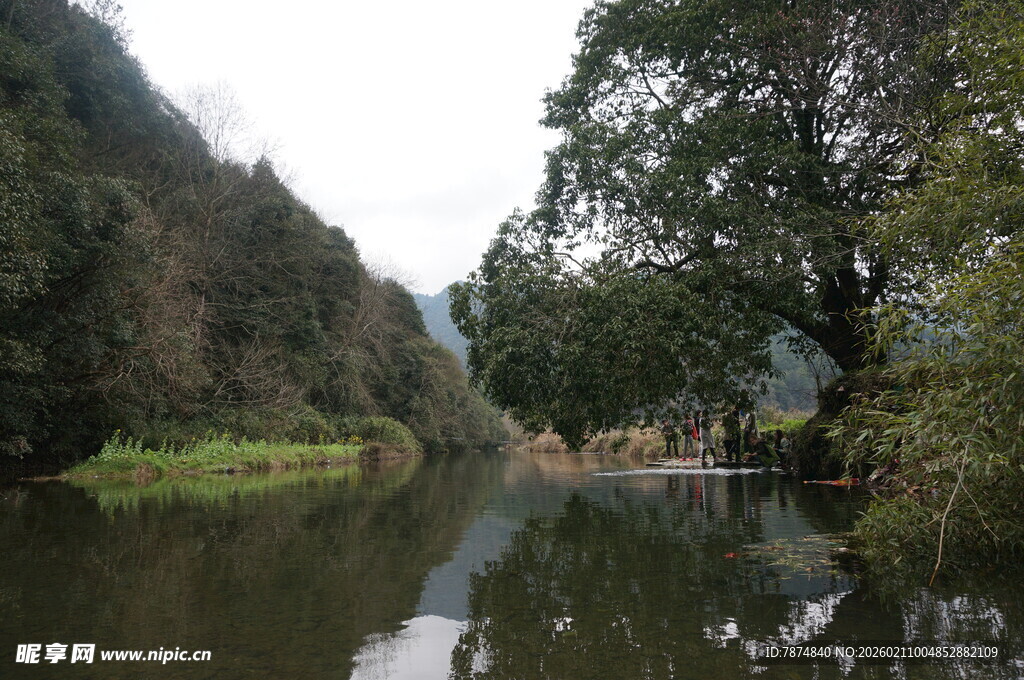 婺源宁静山水间的自然景致