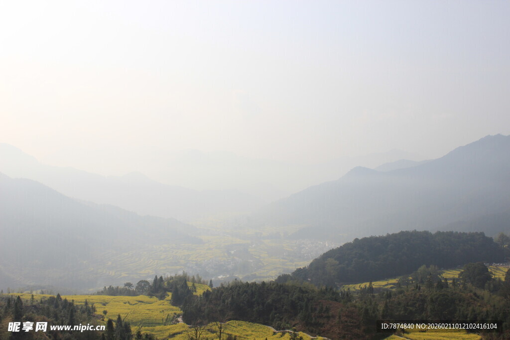 婺源山间田野美景