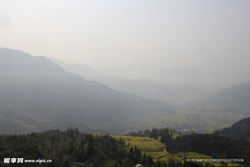 婺源山间绿野美景