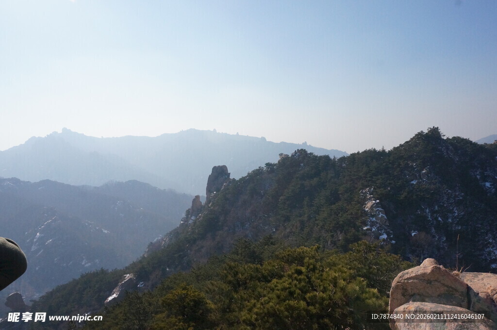 壮丽山景 领略自然之美