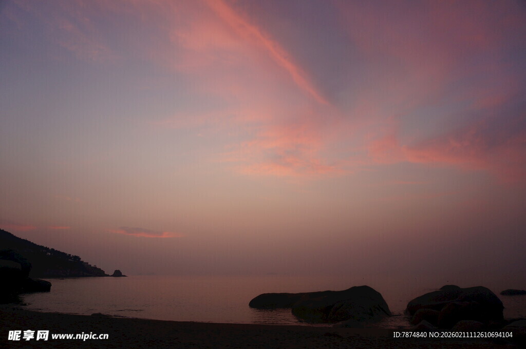 海边绝美晚霞天空景色