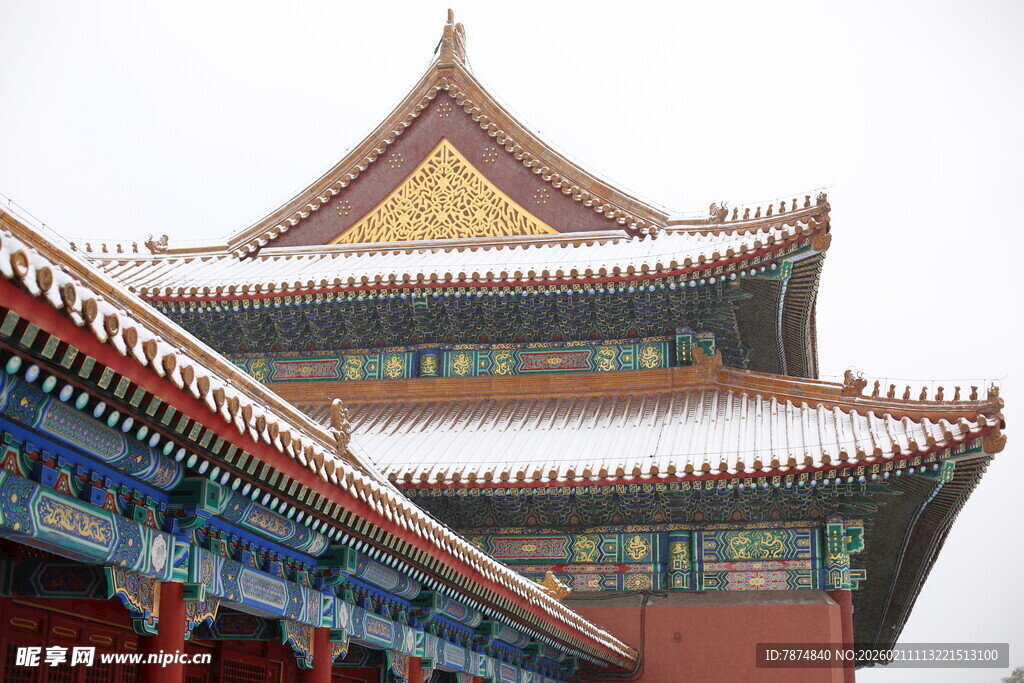 雪后故宫古建筑一角