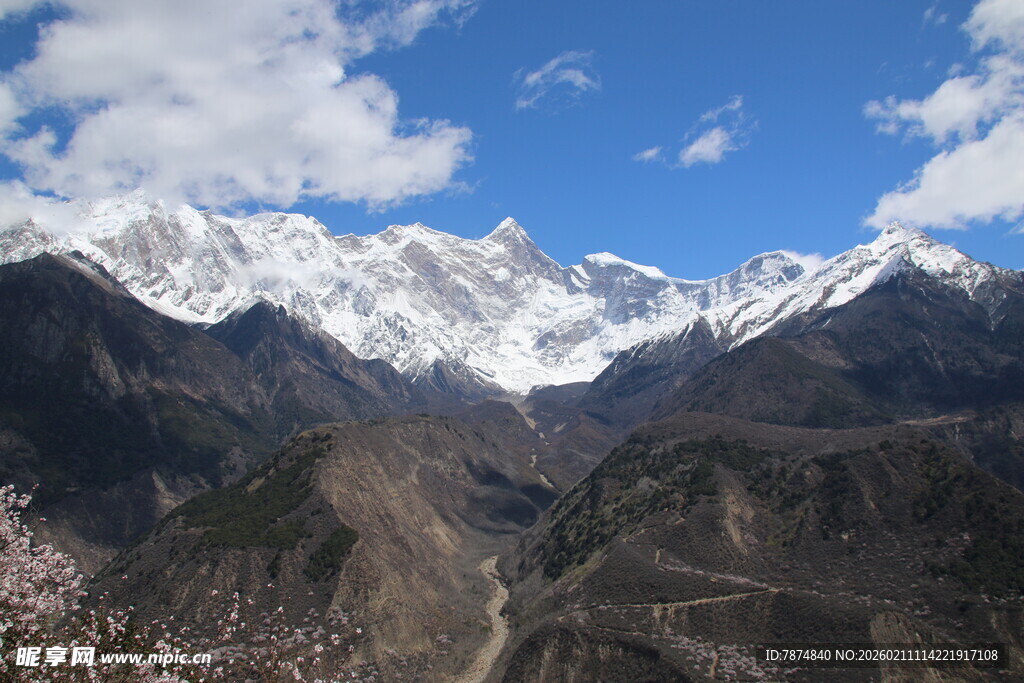 壮丽雪山美景