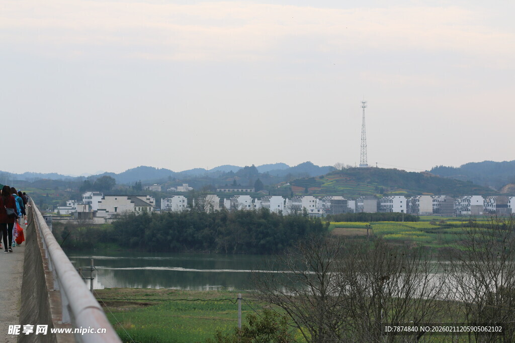 远眺乡村景致
