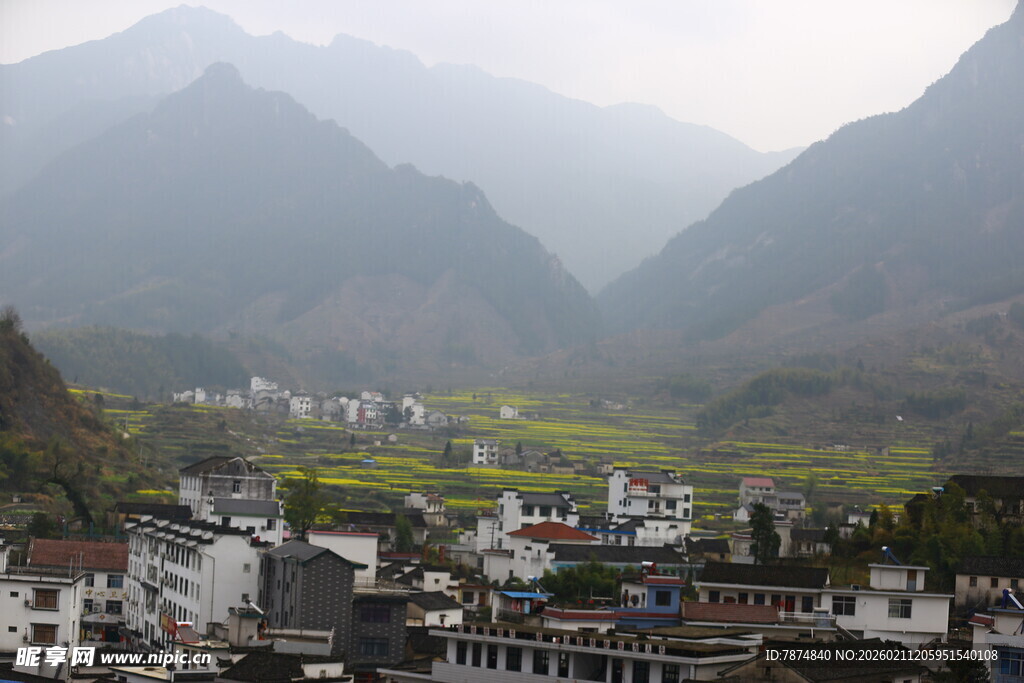 山间村落美景